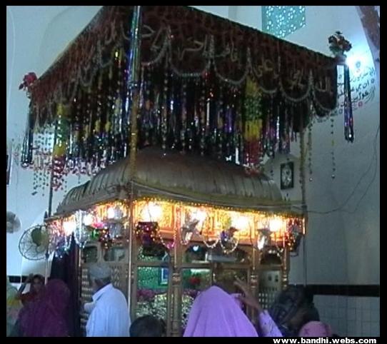 ڄام ڏاتار جي مزار