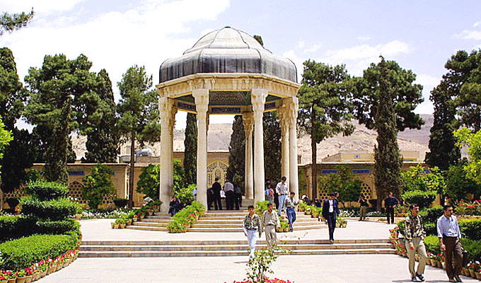 حافظ شيرازيءَ جي مزار (شيراز، ايران)