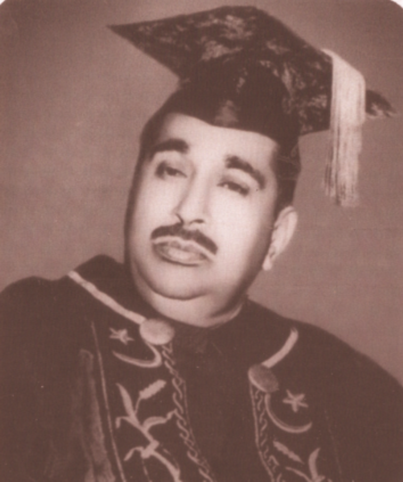 در محمد اوستو