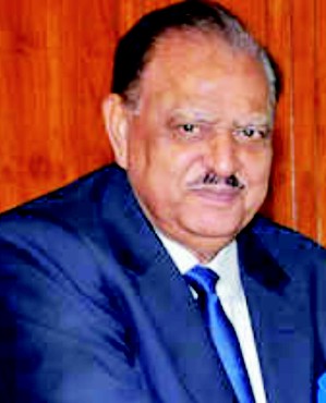 ممنون حسين